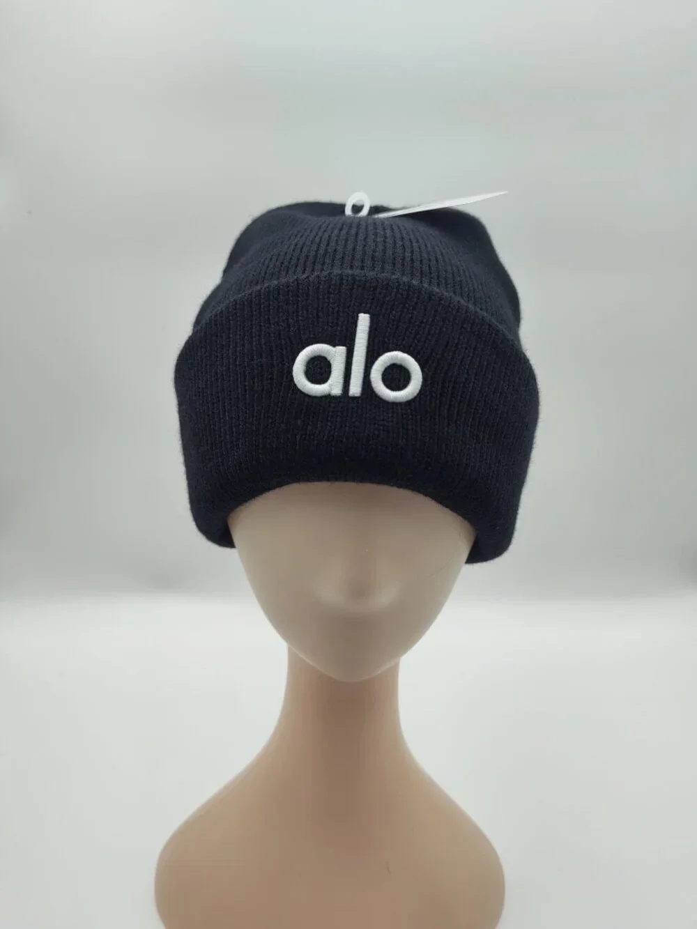 NWT Alo Black Beanie with white